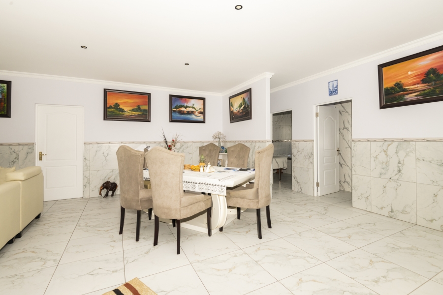 3 Bedroom Property for Sale in Country Club Western Cape